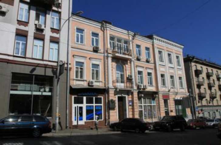 Прогулка по улице Прорезной: любимое кафе легендарного Деда Панаса и "Дом Петуха"