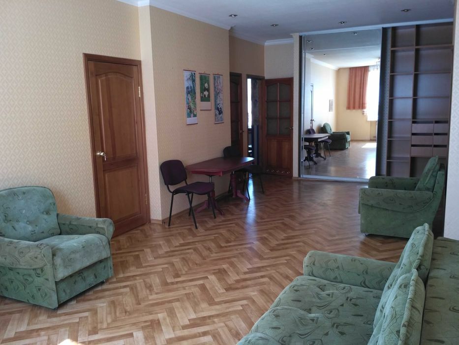 Оренда 2-кімнатної квартири 75 м², Гоголя вул., 1