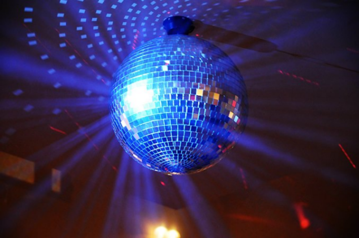 Фотоподборка от Домика для дизайнеров. Дискотечный шар 
