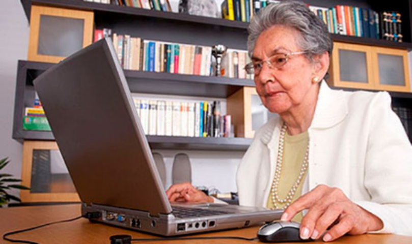 С сегодняшнего дня сокращают пенсии работающим пенсионерам и отменяют спецпенсии