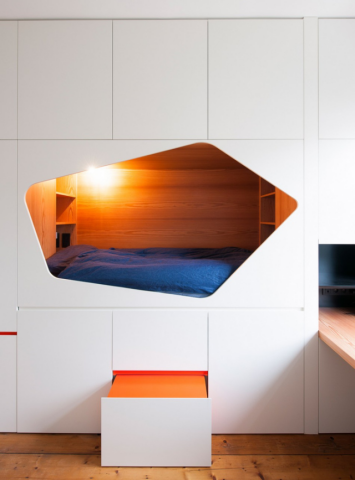 Капсула для сна: спальное место в стене