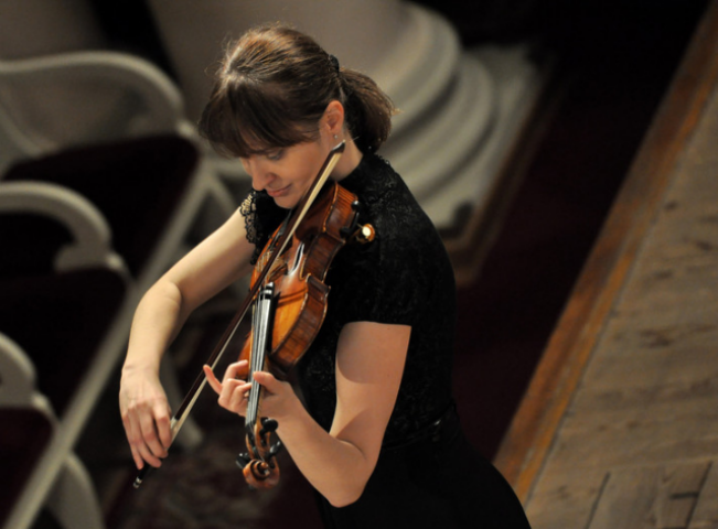 Киевлян приглашают на романтический концерт при свечах