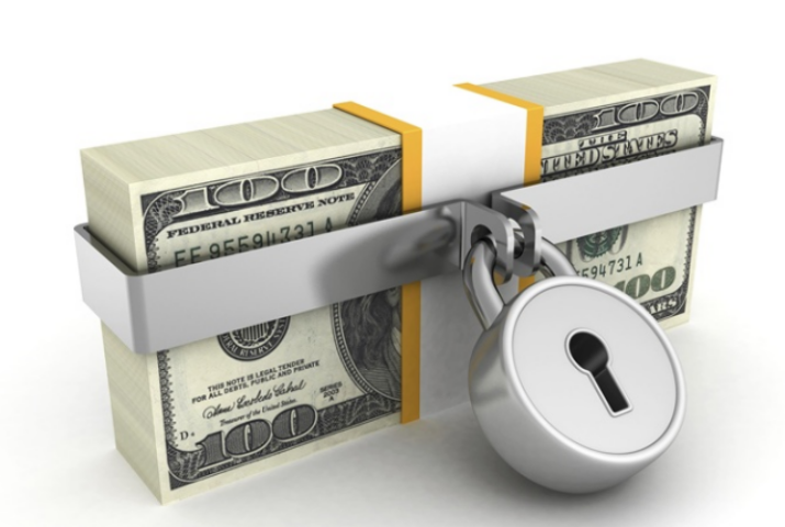 Психология кризиса: тратить доллары рука не поднимается