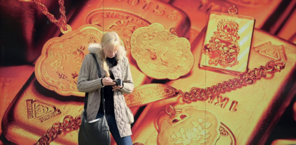 Вместо доллара в кармане: как заработать на золоте