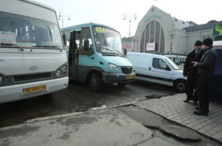 Проезд в киевских маршрутках может подорожать на 70%