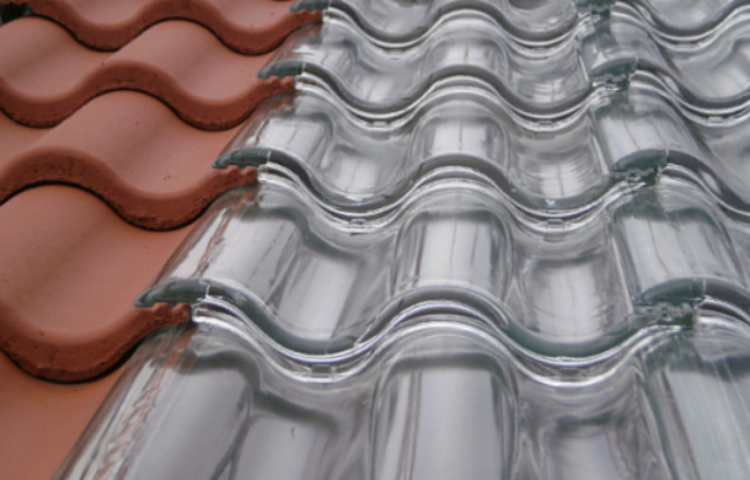 Стеклянная черепица – новый способ использовать энергию солнца по максимуму
