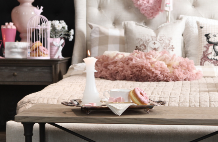 Как украсить интерьер к 14 февраля