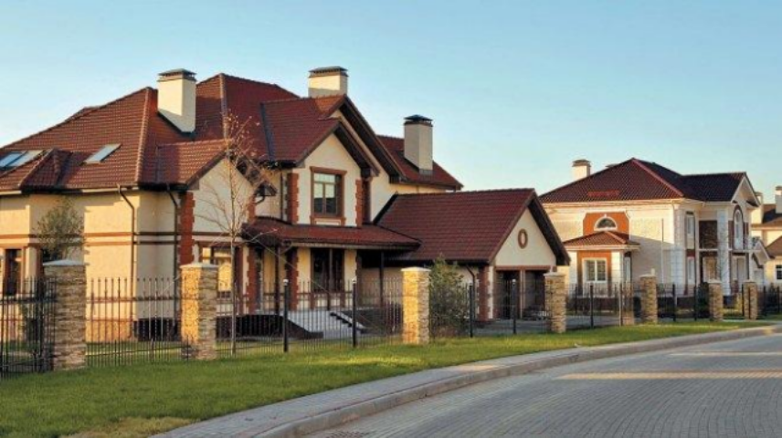 Как и кому платить налог на недвижимость