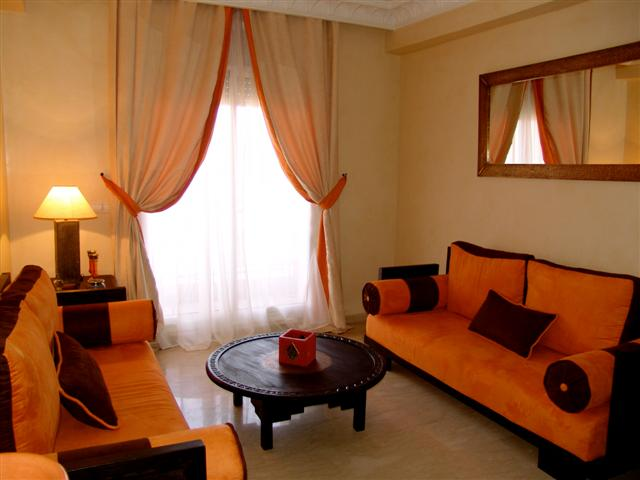 Оранжевая гостиная: бодрость и настроение