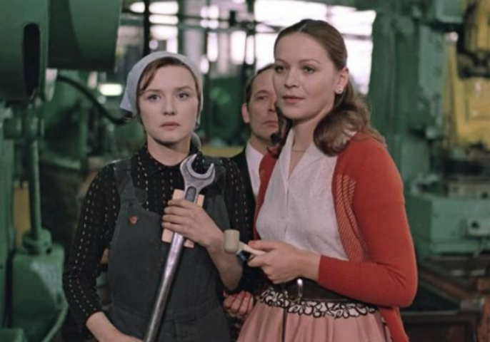 Украинский парадокс: много безработных, а работать некому