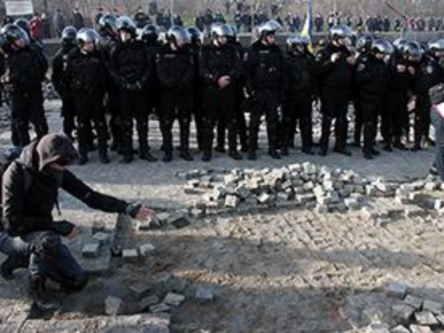 Внезапно: Палица потребовал остановить строительство на Ланжероне