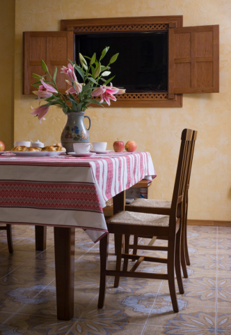 Дом-вытынанка: украинский стиль в интерьере