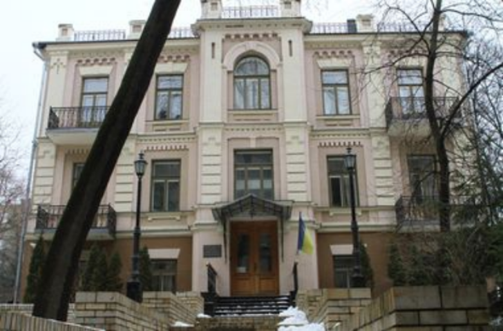 Прогулки по Паньковской: здесь жили Рыльский и Грушевский и распевался известный тенор