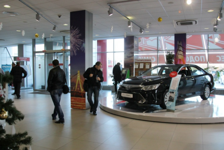 Выгодно ли брать кредиты при падающей гривне