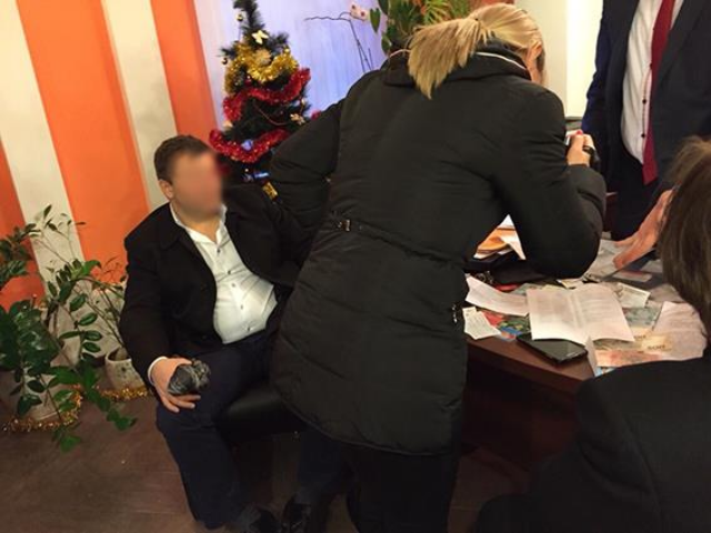 Гектар в подарок: За вымогательство задержан прокурор Обуховского района