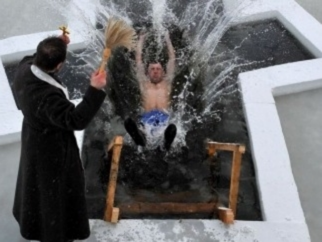 В Киеве для крещенских купаний подготовили 14 мест