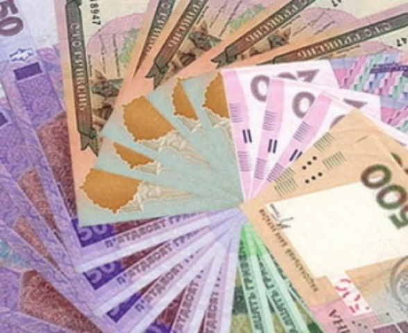 Украинское правительство в 2015 году решило одолжить почти 294 миллиарда гривень