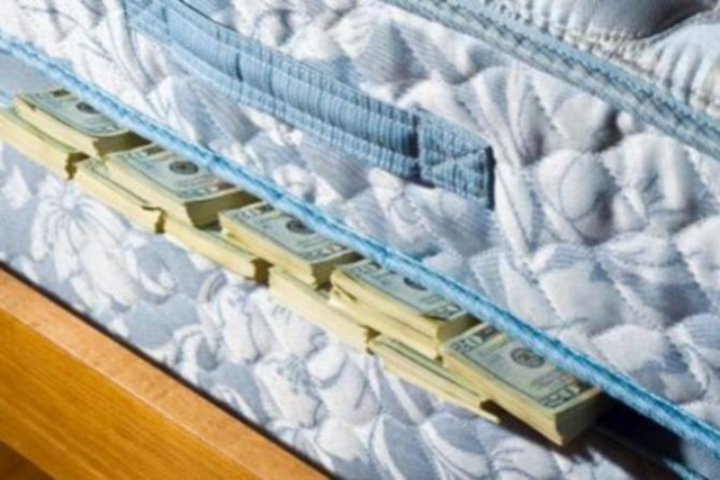 Украинцы убивают экономику страны