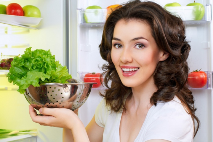 Как правильно хранить продукты в холодильнике: 7 важных советов