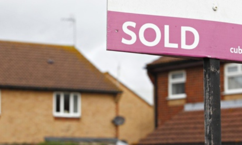 Гербовый сбор в Великобритании может серьезно ударить по карману