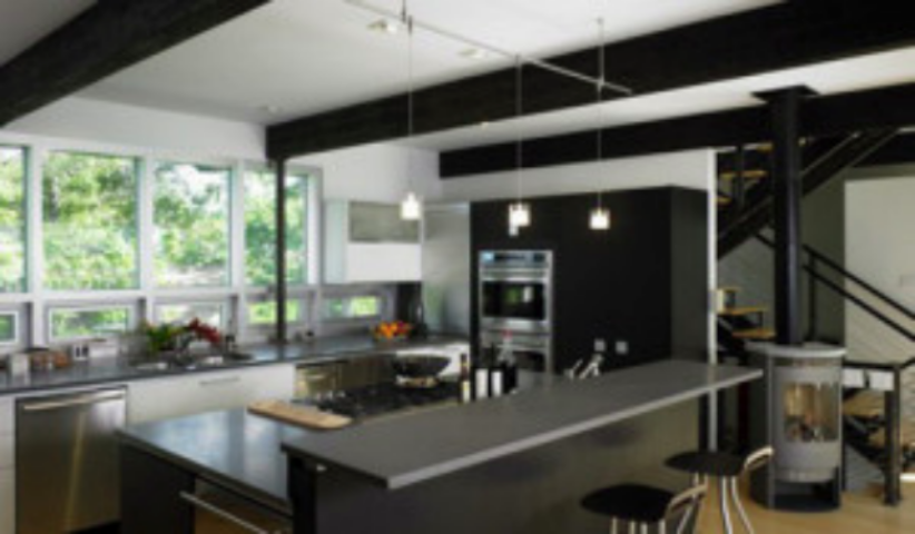 Применяем декоративные потолочные балки