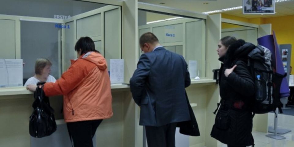 Каждый третий украинец забрал депозит из банка