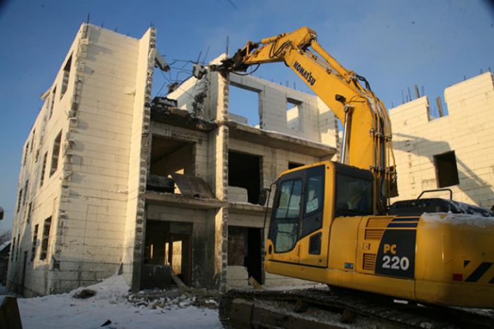 Незаконную недвижимость в Киеве снесут после Нового года