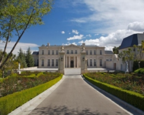 В 2014 году в США были закрыты 16 сделок стоимостью более 50 млн долларов