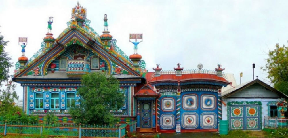 Необыкновенный дом кузнеца Кириллова. Фото