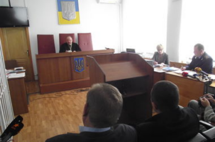 Столичный суд отобрал у рейдеров помещение галереи на Андреевском спуске