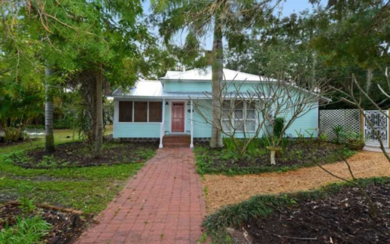 Исторический дом во Флориде продается за один доллар. Фото
