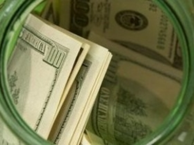 С валютных вкладчиков перестанут взыскивать пенсионный сбор 