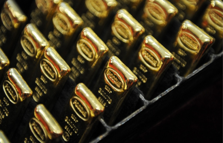 Мировой спрос на золото упал на 2%