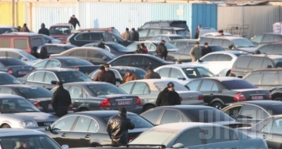 Продажи б/у автомобилей в Украине выросли в 3,5 раза