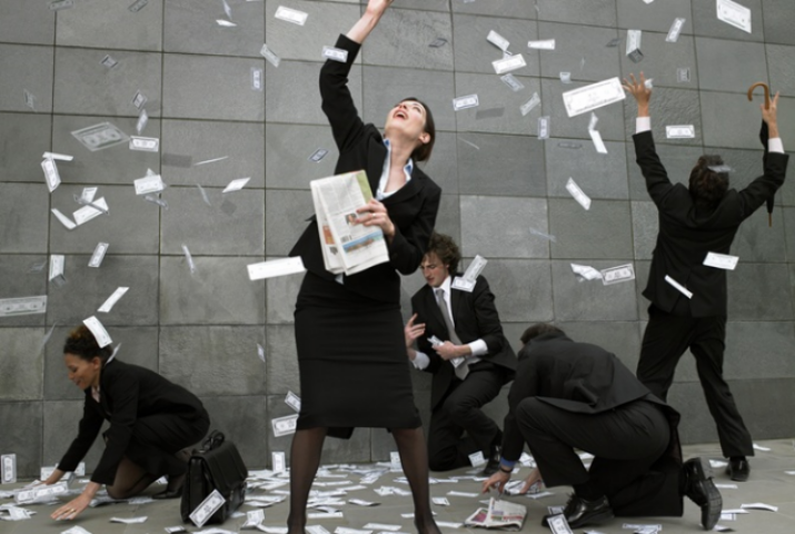 Почему олигархам нравится девальвация гривны