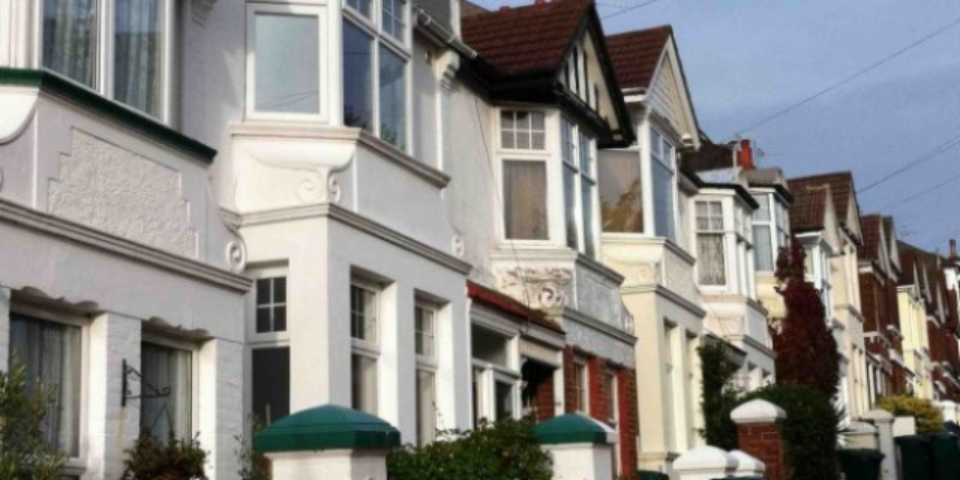 Продажи элитного лондонского жилья снизились на 20% за полгода