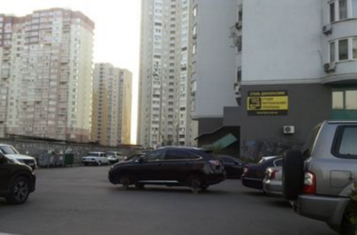 Киев захлестнула волна преступности: автоугонов стало больше на 158%, а на улицах грабят еще чаще