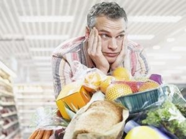 Как взвинтит цены в Украине новый курс доллара