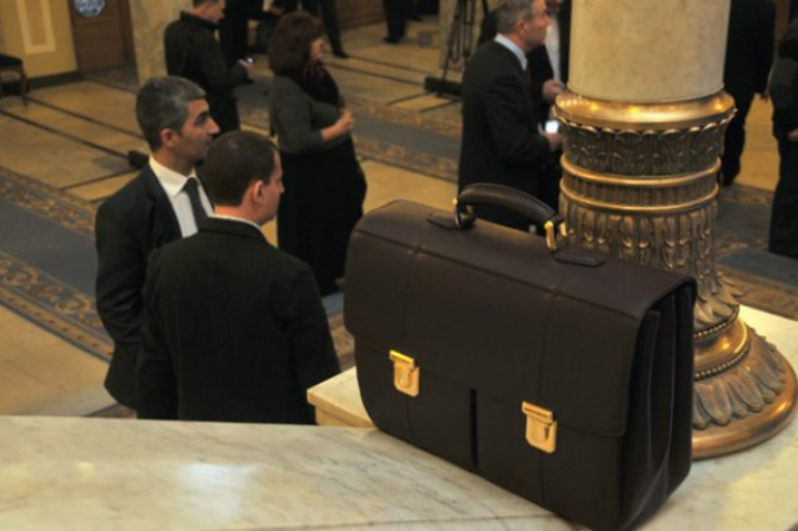 Дорогие дешевые депутаты