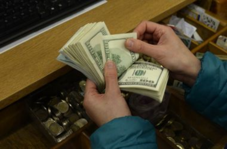 И тут со дна постучали: что будет с курсом доллара в Украине