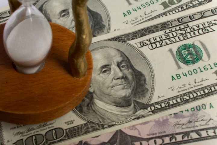 Стоит ли сейчас покупать доллары