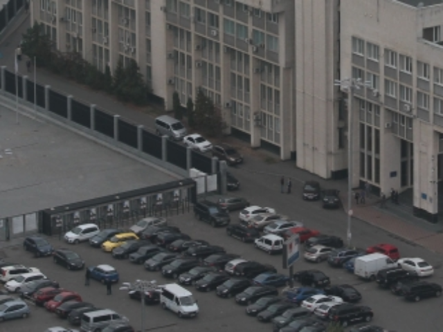 В Киеве решили поднять цену на парковки