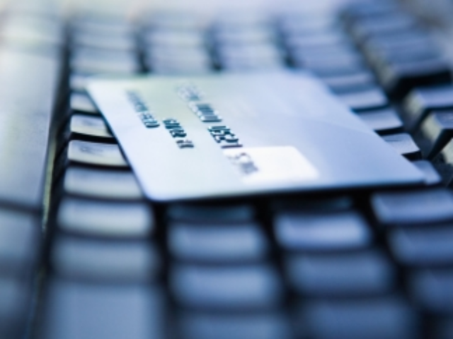 Украинцы стали больше тратить в интернете