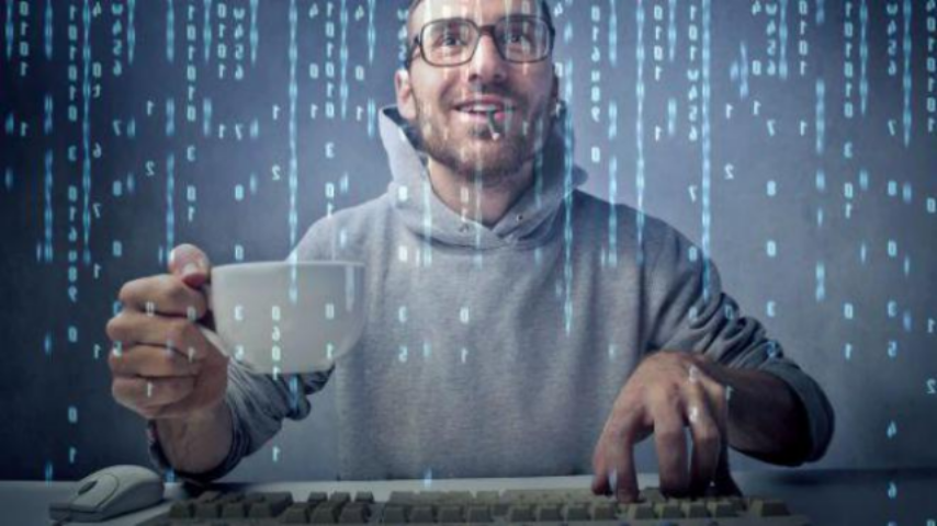 Спрос на ИТ-специалистов растет: Как освоить новую профессию в кризис