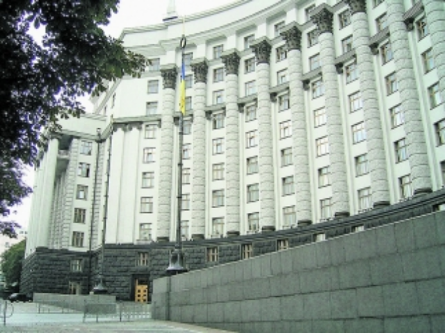 Куда идут работать чиновники после увольнений
