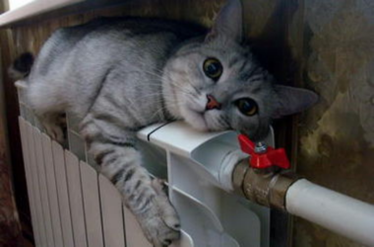 Когда и где в Киеве появится горячая вода и тепло 