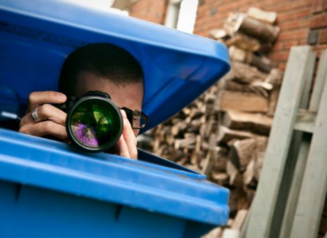 Подсматривает и показывает Украина