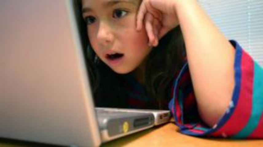 Какие потери несут родители из-за действий детей в интернете