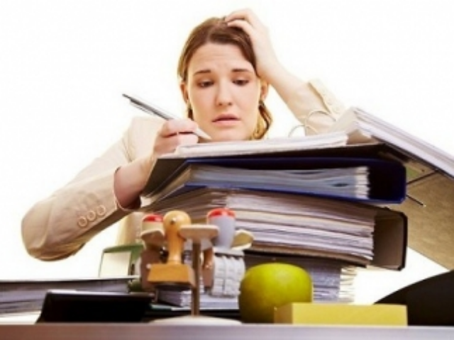 Украинцы соглашаются на сверхурочную работу без доплаты