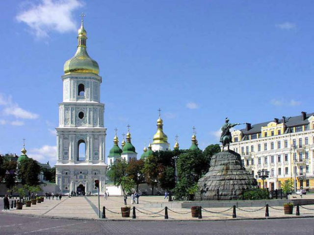 Главную елку страны в этом году установят на Софийской площади - КГГА